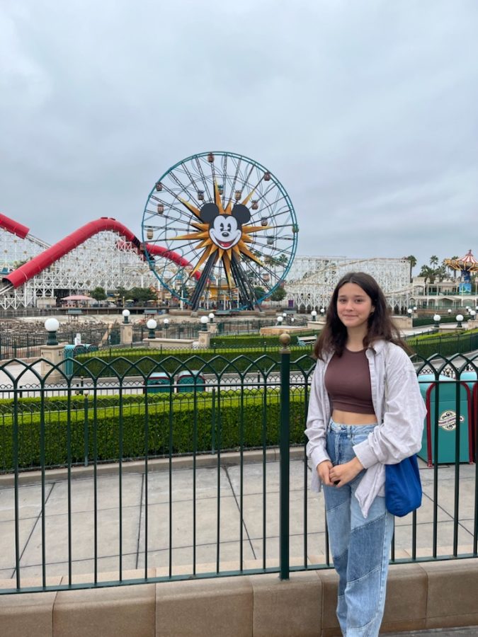 Ronja Sesterhenn, a junior foreign exchange student from Germany, visits Disneyland for the first time with her host family.